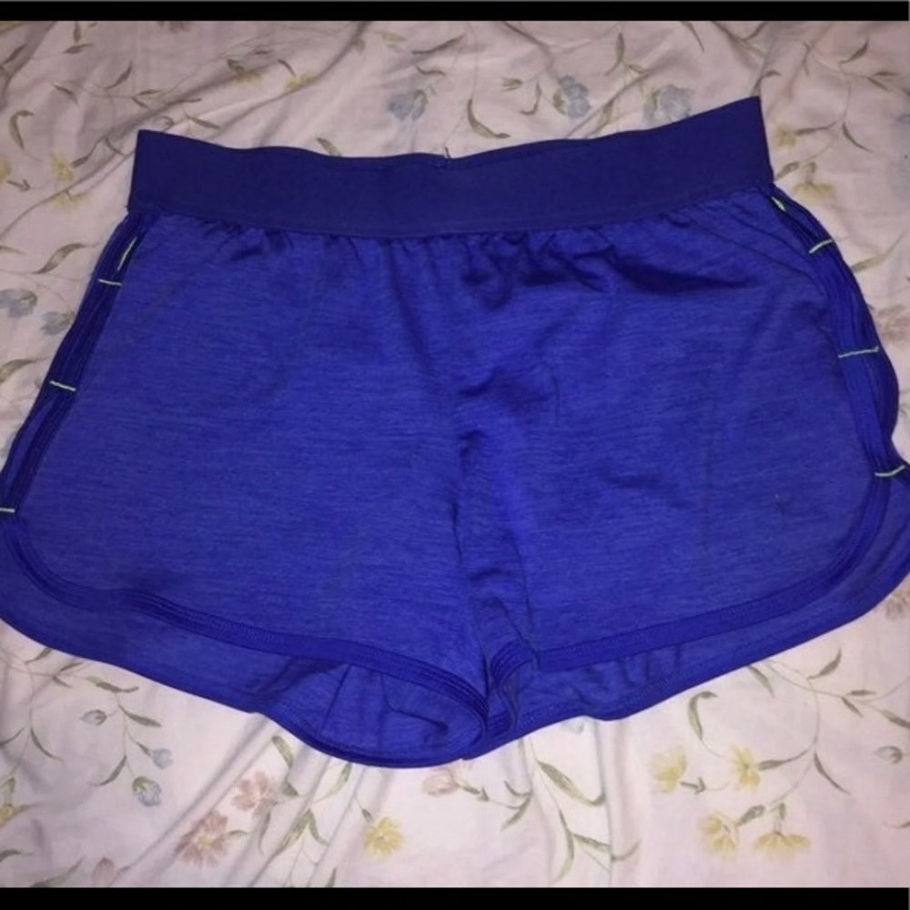 Running shorts